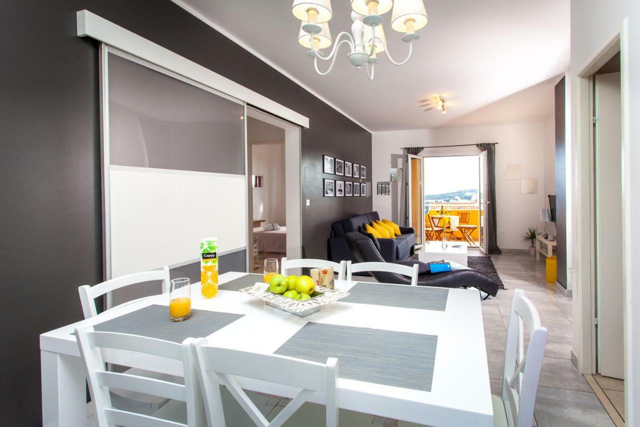 דוברובניק Two Bedroom Apartment With A Sea View & A Balcony מראה חיצוני תמונה